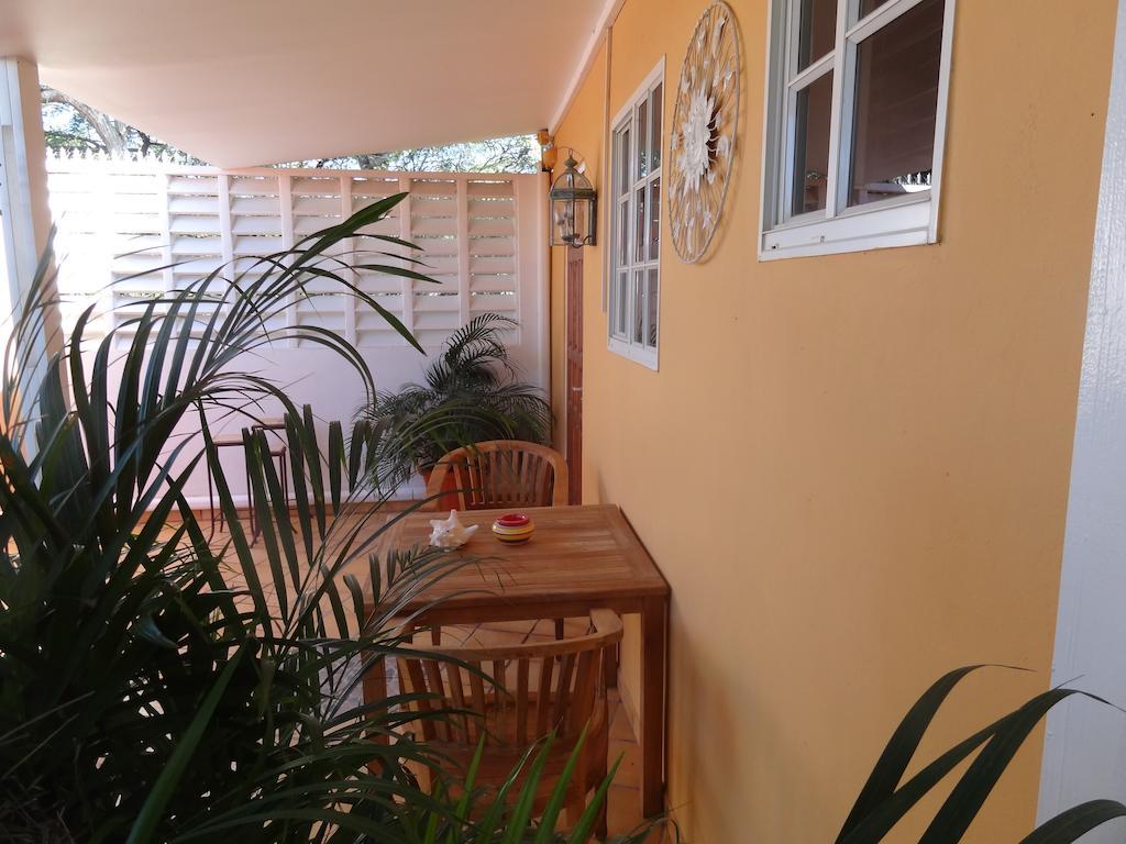 Brisas Studio Apartments (Adults Only) Palm Beach Chambre photo